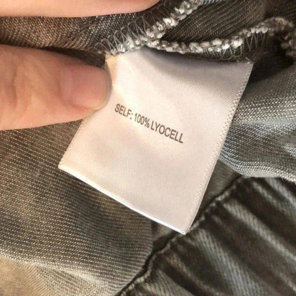 Jane + Delancey Grey Denim Distressed Jacket Women’s Medium - Picture 6 of 7